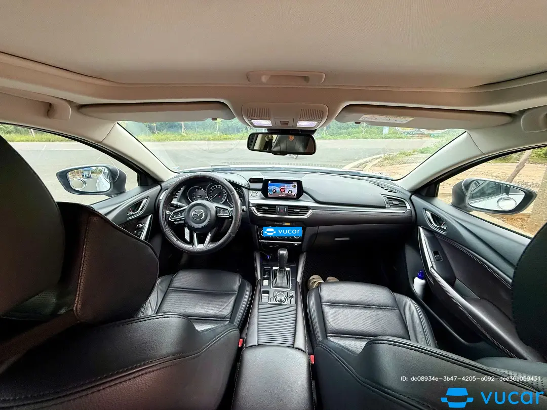 Mazda 6 2.0L Premium 2017 - Nội thất 16