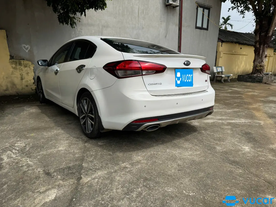 Kia Cerato 2.0 AT 2016 - Ngoại thất 1