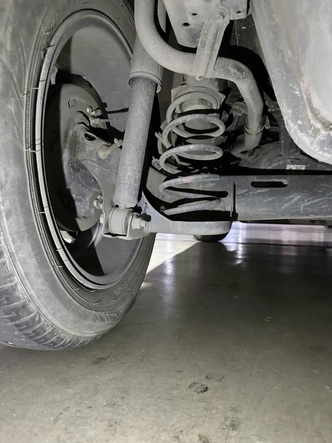 Toyota Raize G 1.0 CVT 2022 - Gầm & khung xe 3