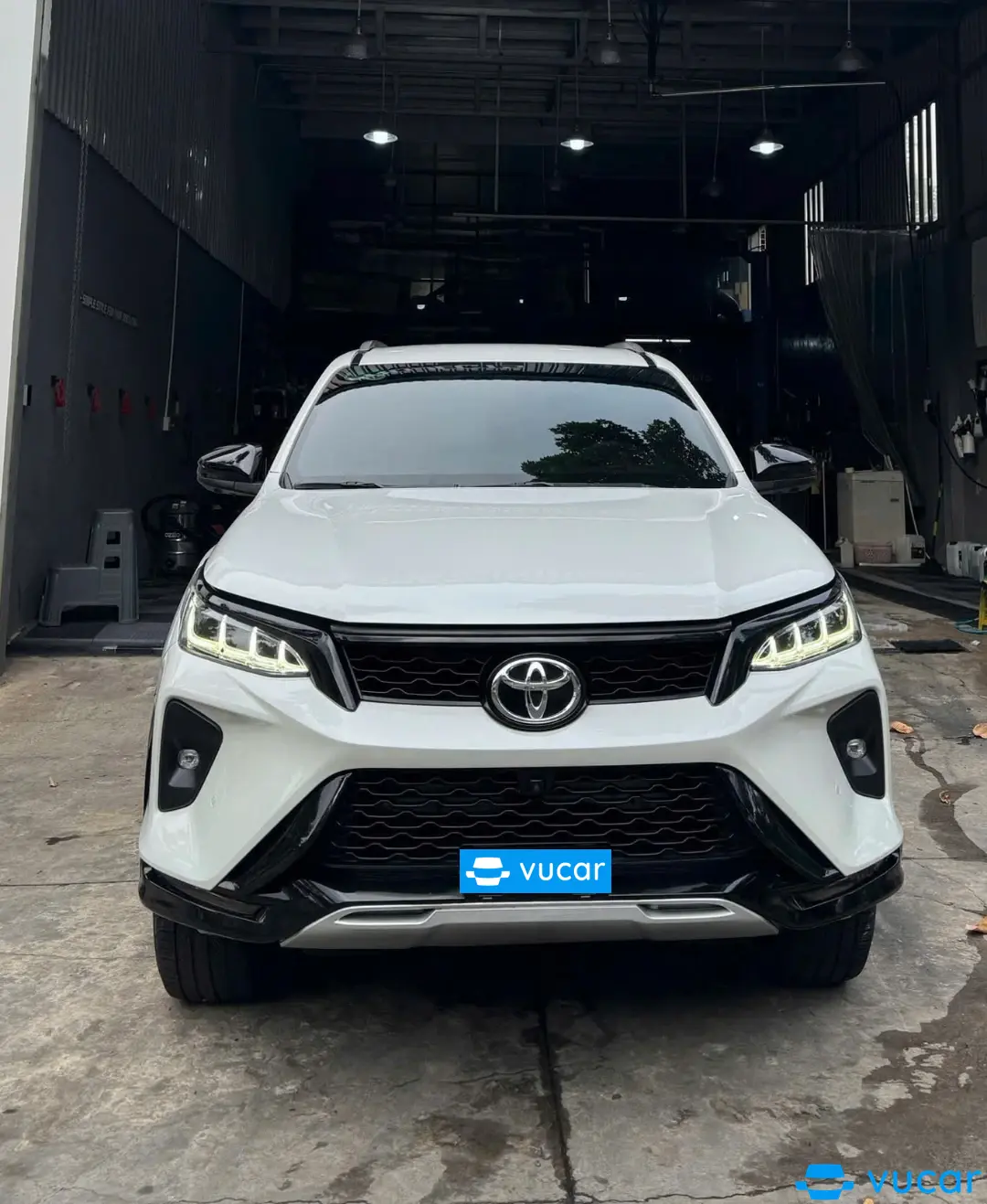 Toyota Fortuner Legender 2.4L 4x2 AT 2022 - Ngoại thất 3