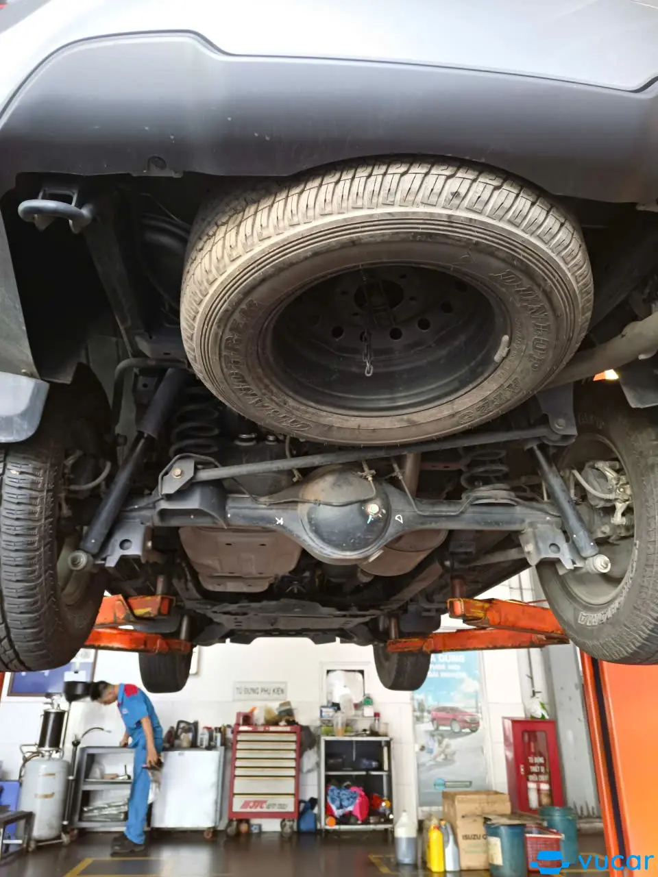 Isuzu MU-X B7 1.9 4x2 MT 2022 - Nội thất 5