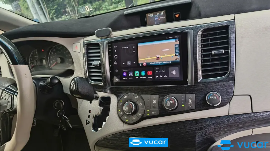 Toyota Sienna LE 2.7 2010 - Nội thất 2