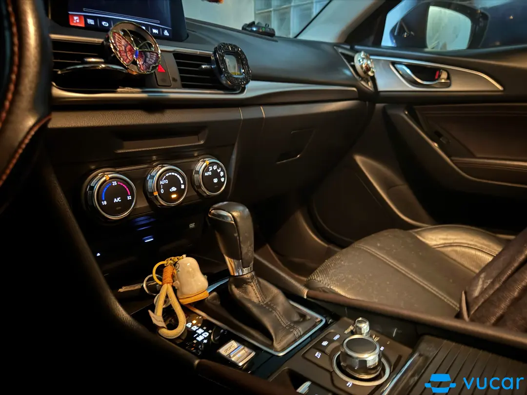 Mazda 3 1.5 AT 2018 - Nội thất 6