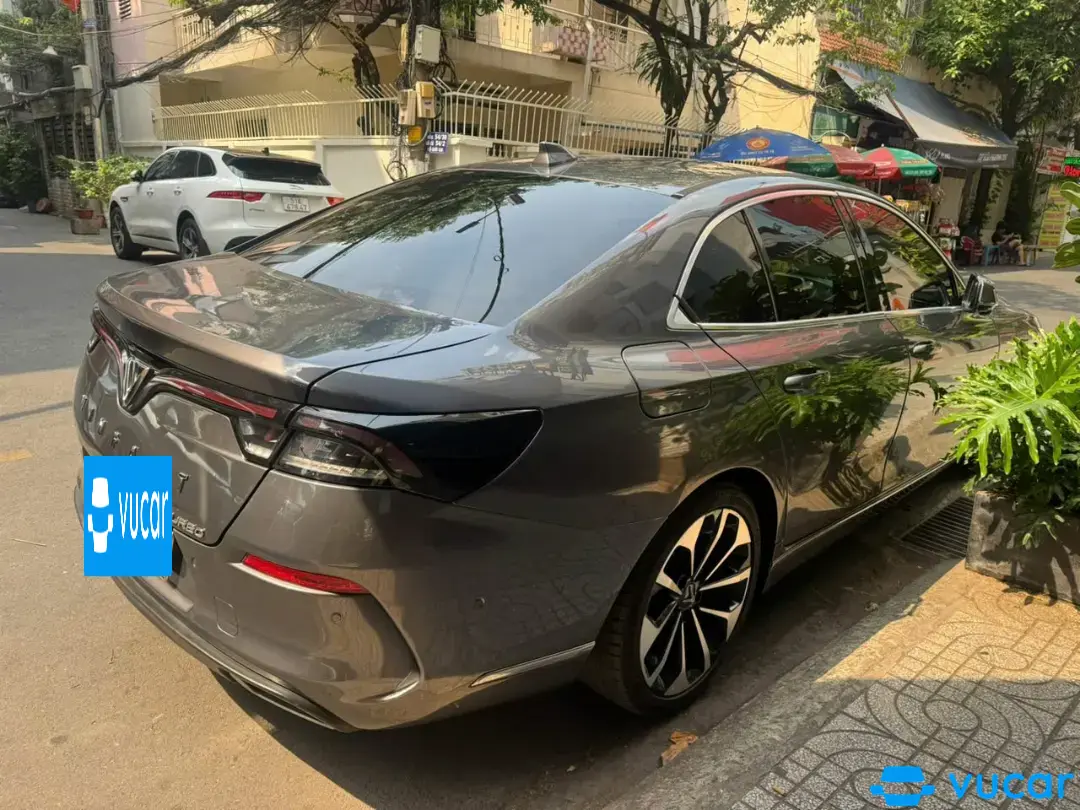 Vinfatst Lux a premium 2019 - Ngoại thất 4