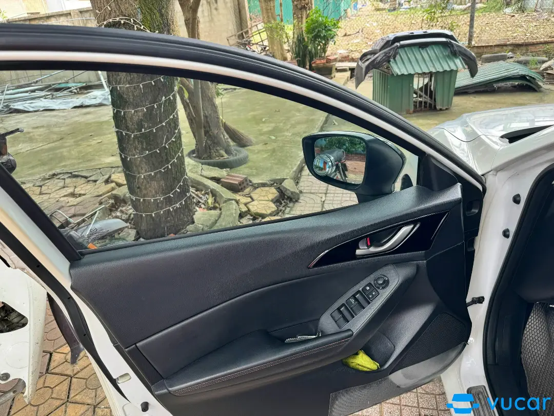 Mazda 3 1.5 AT 2016 - Nội thất 3