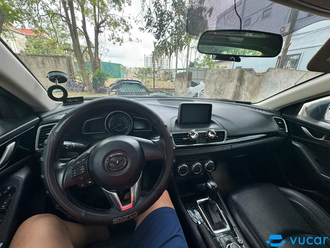 Mazda 3 1.5 AT 2016 - Nội thất 5