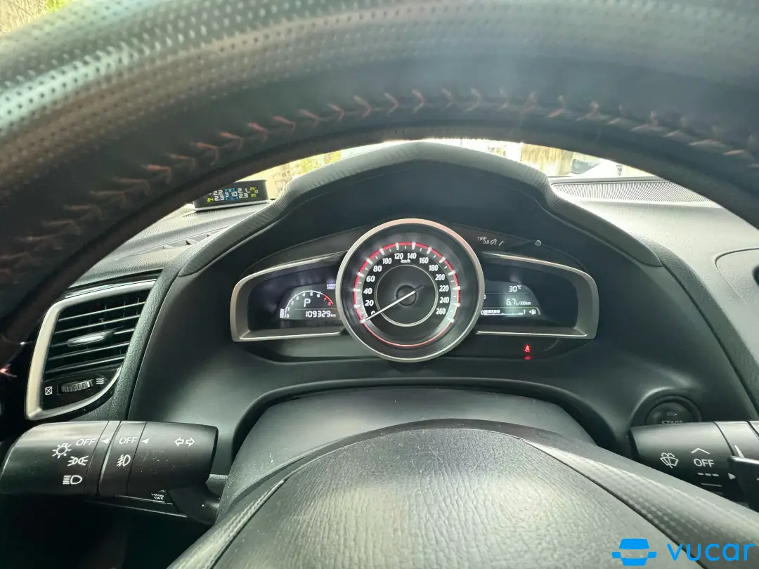 Mazda 3 1.5 AT 2016 - Nội thất 6