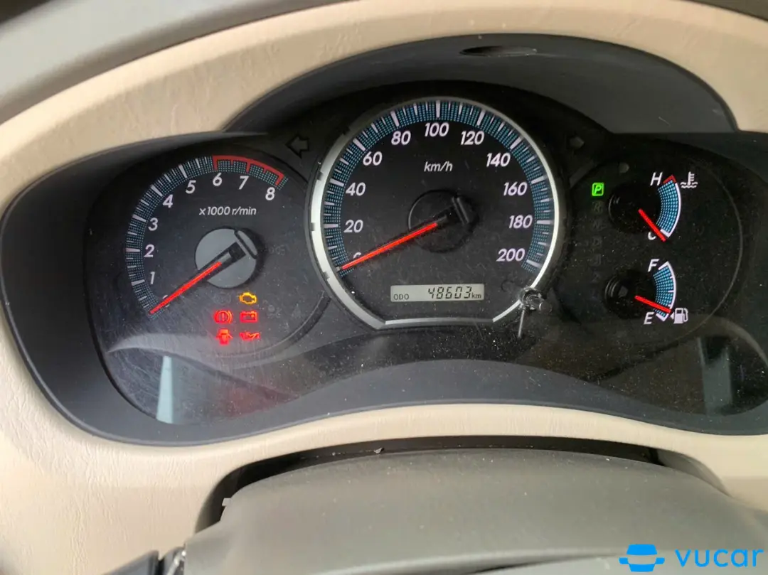 Toyota Innova 2.0G 2015  - Nội thất 1