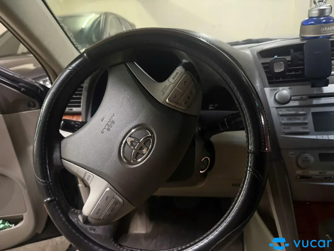 Toyota Camry 2.4G 2010 - Nội thất 8