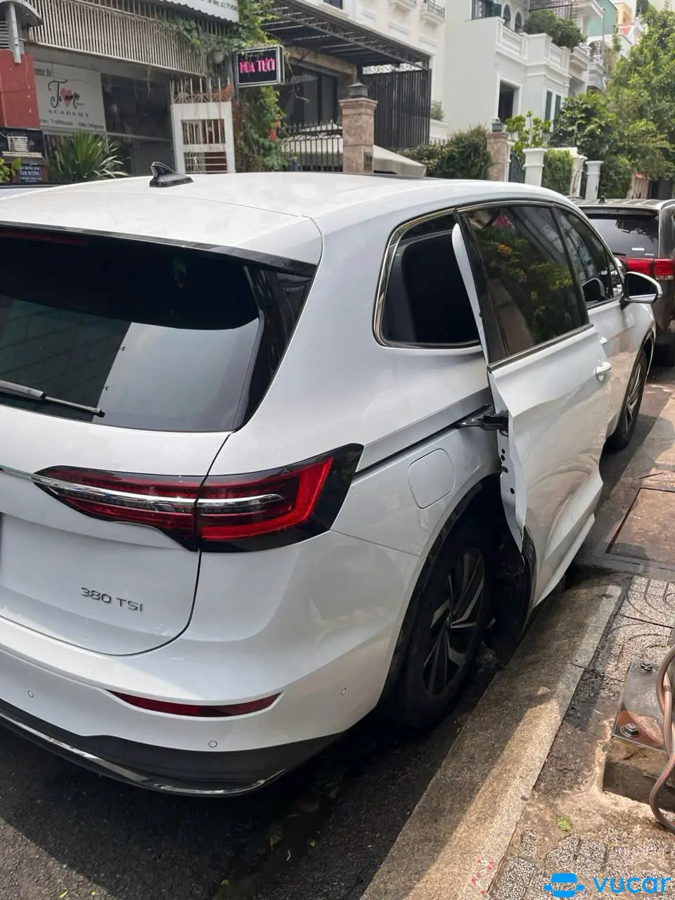 Volkswagen Viloran Premium 2024 - Ngoại thất 8