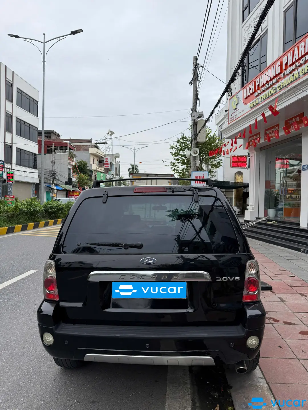 Ford Escape 3.0 V6 2004 - Ngoại thất 9