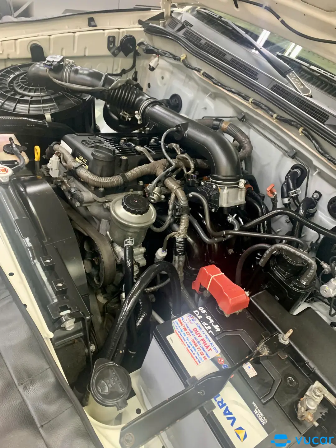 Fortunner Fortuner 2.7V 4x4 AT 2011 - Khoang động cơ 1