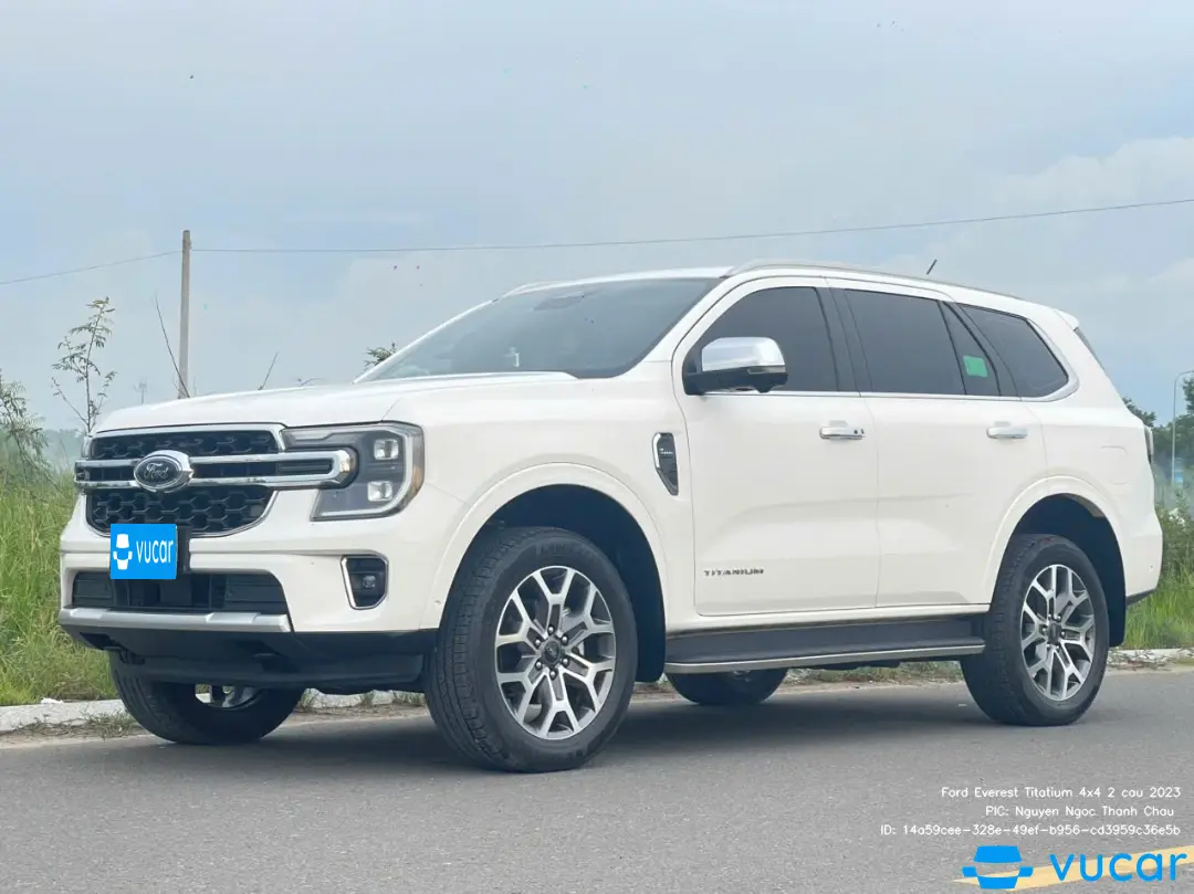 Ảnh xe Ford Everest Titatium 4x4 2 cầu 2023 - ảnh 4