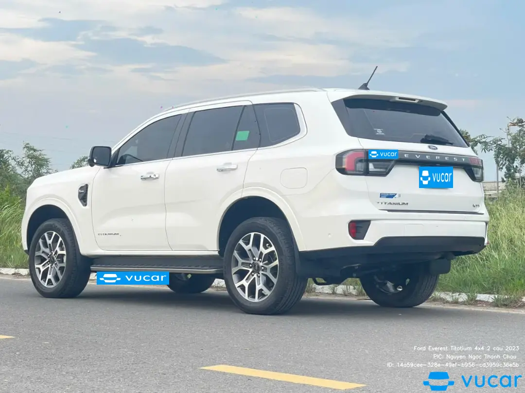 Ảnh xe Ford Everest Titatium 4x4 2 cầu 2023 - ảnh 5
