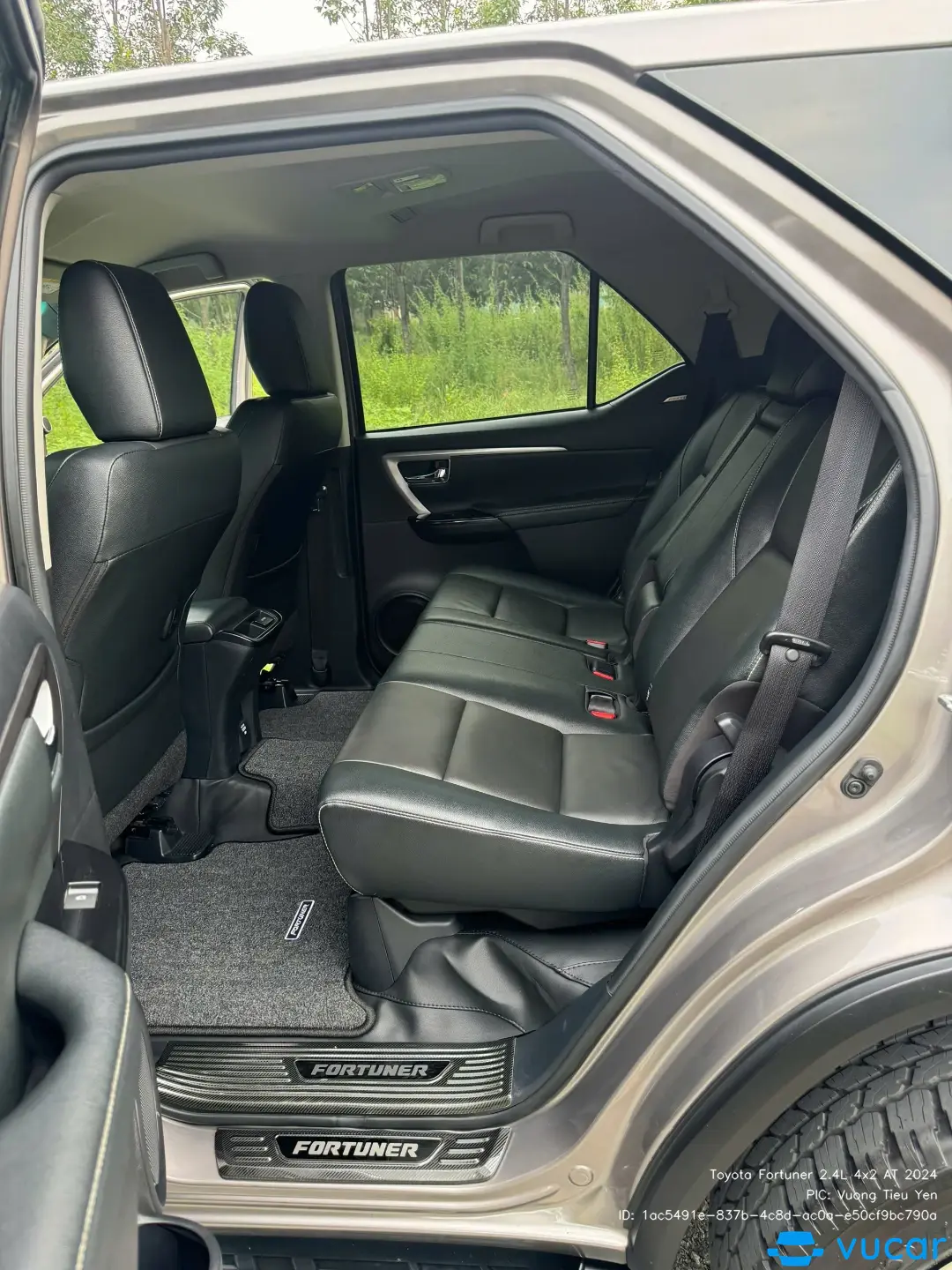 Toyota Fortuner 2.4L 4x2 AT 2024 - Nội thất 5