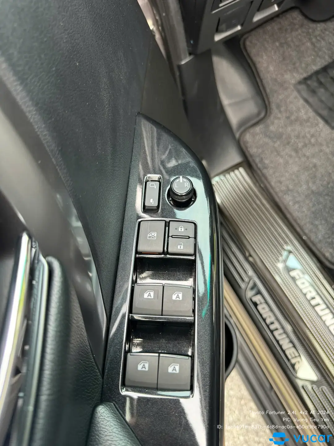 Toyota Fortuner 2.4L 4x2 AT 2024 - Nội thất 6