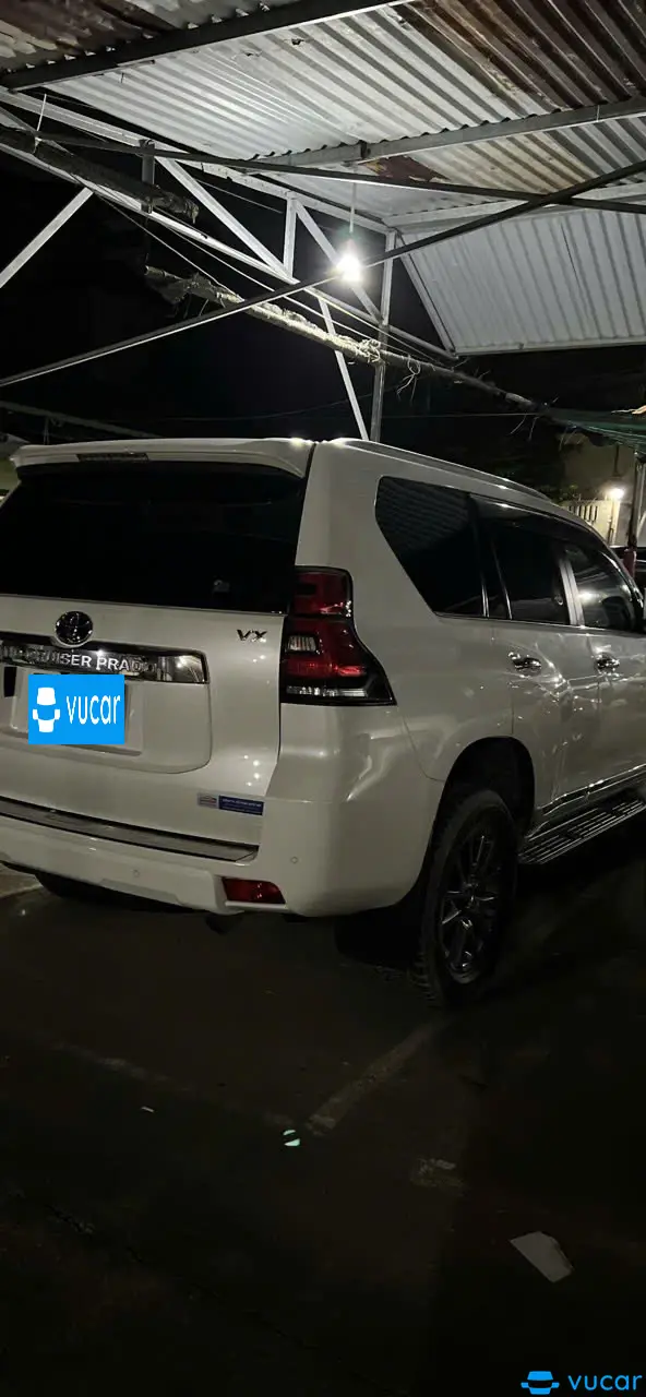 Toyota Land cruiser VX 4.6 V8 2019 - Ngoại thất 4