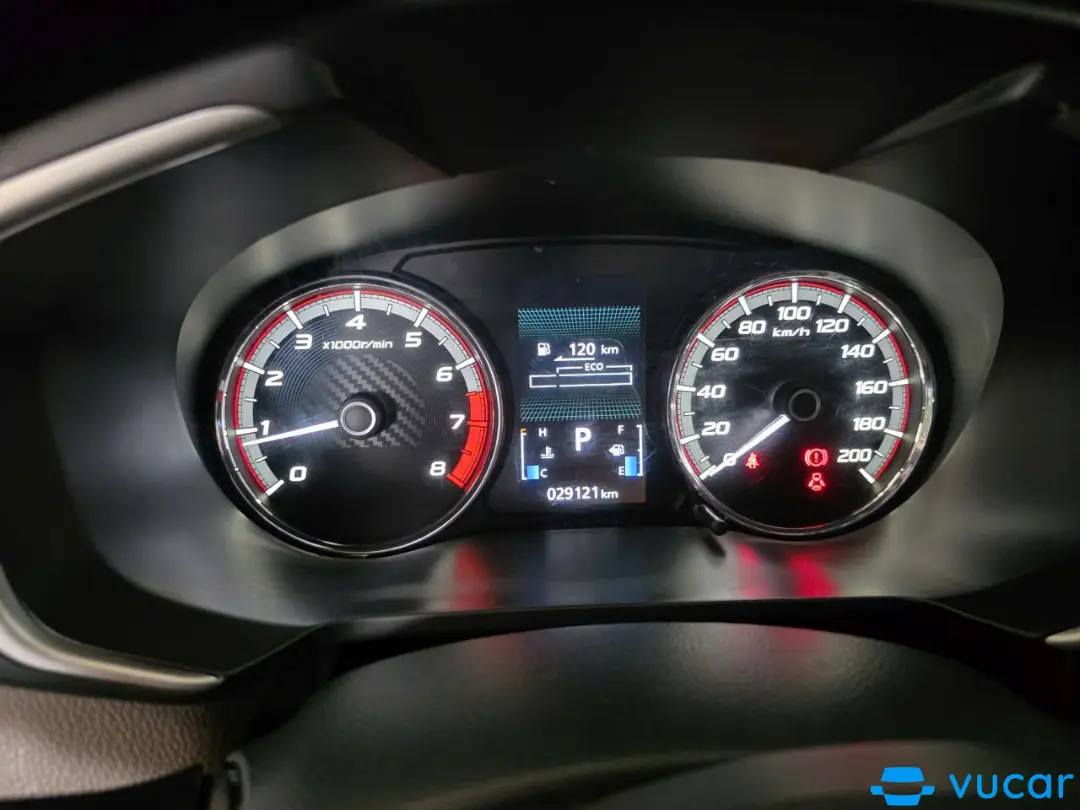 Mitsubishi Xpander Cross 1.5 AT 2021 - Nội thất 1