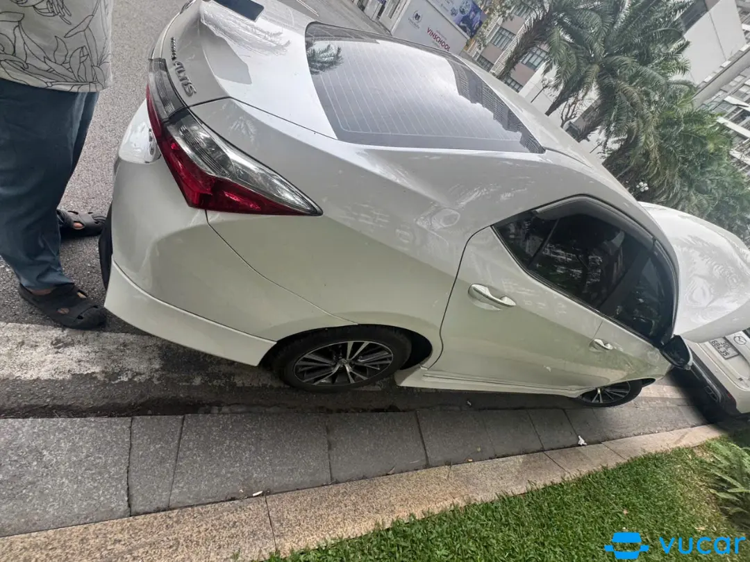 Toyota Corolla altis 1.8E AT 2021 - Ngoại thất 4