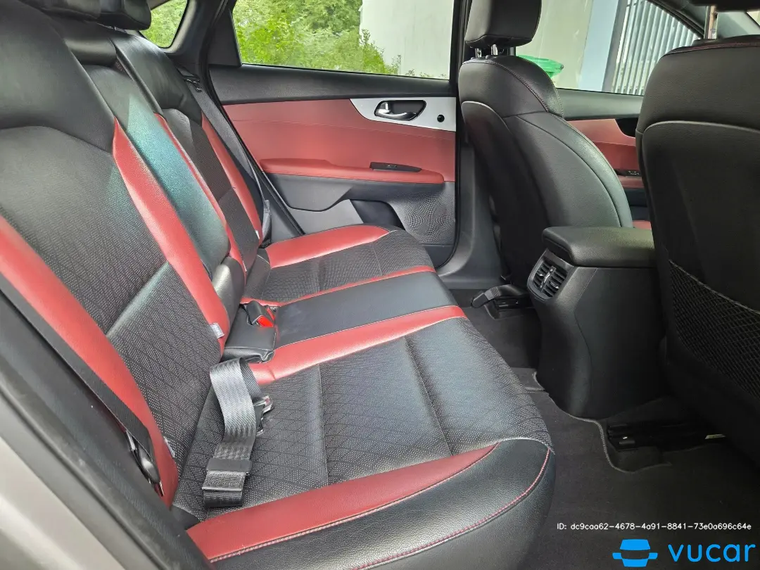 Kia Cerato 2.0 AT Premium 2020 - Nội thất 3