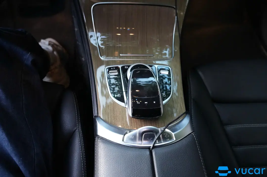 Mercedes Glc 250 2017 - Nội thất 2