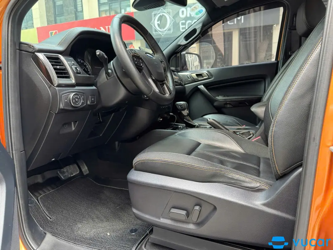 Ford Ranger Wildtrak 2.0L 4x4 AT 2018 - Nội thất 1