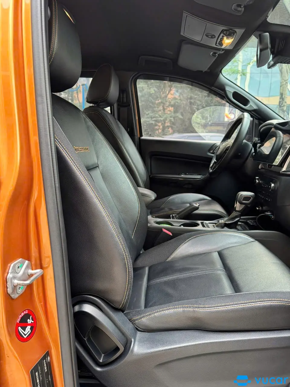 Ford Ranger Wildtrak 2.0L 4x4 AT 2018 - Nội thất 13
