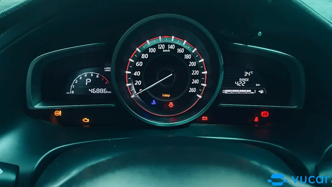 Mazda 3 1.5L Hatchback 2015 - Nội thất 8