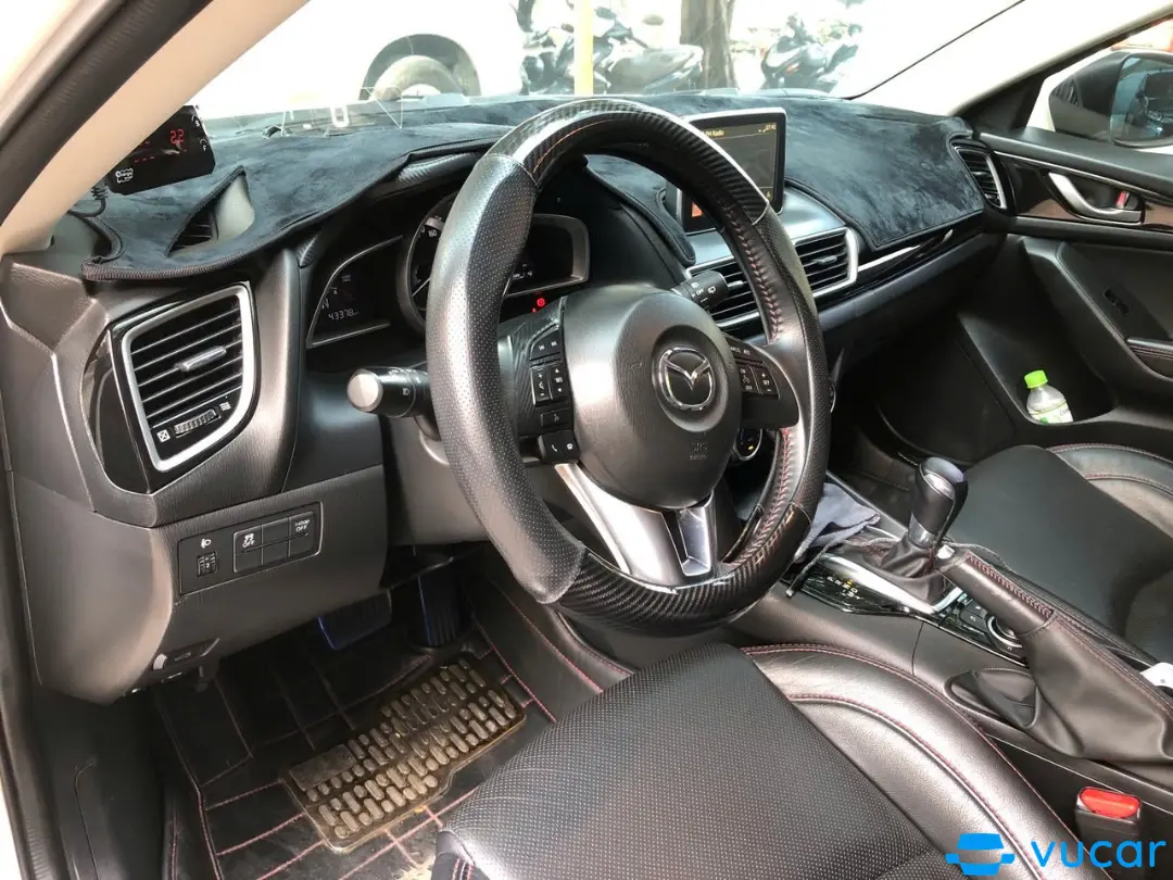 Mazda 3 1.5L Hatchback 2015 - Nội thất 9