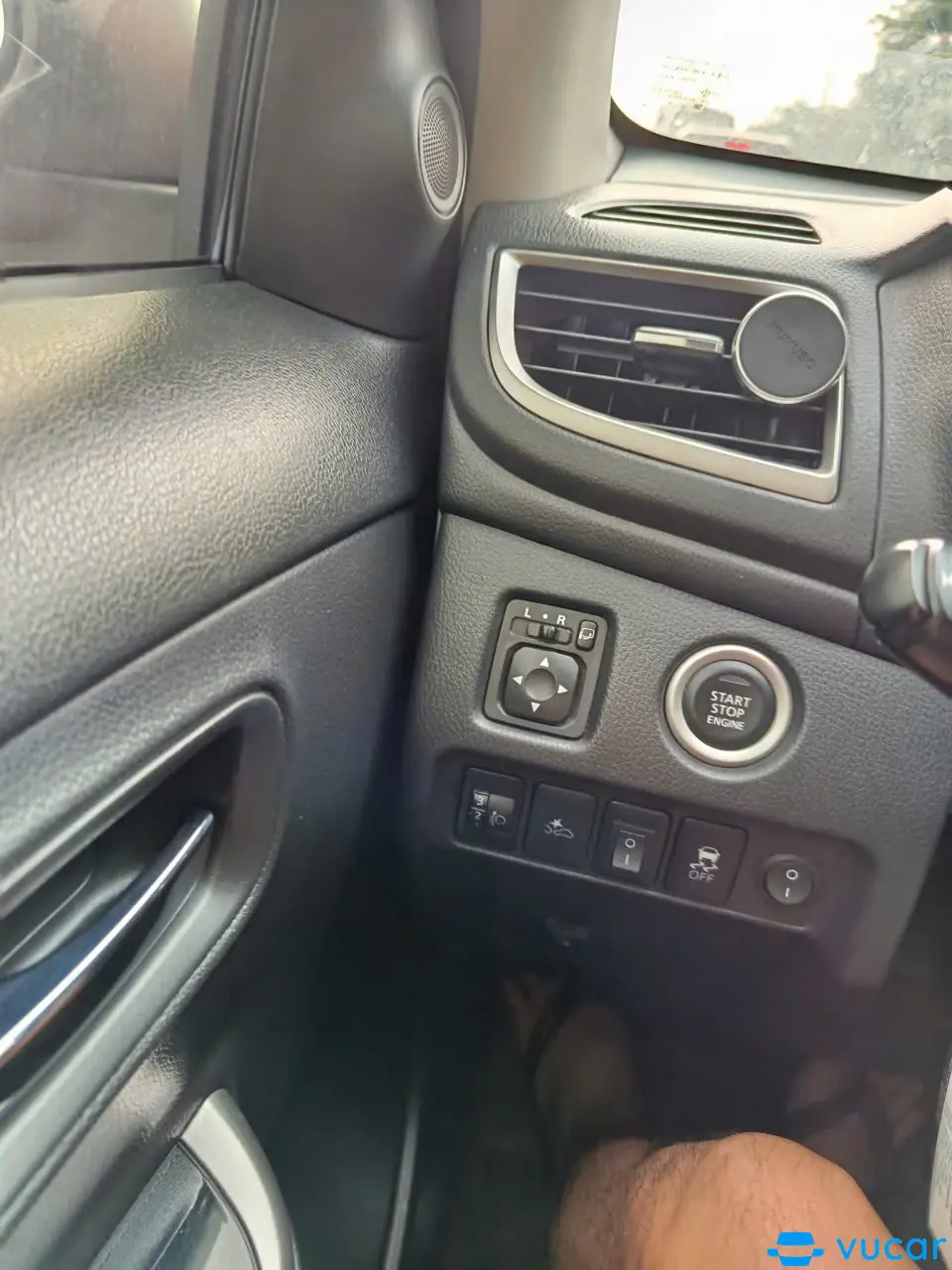 Mitsubishi Triton Athlete 4x4 AT 2022 - Nội thất 51