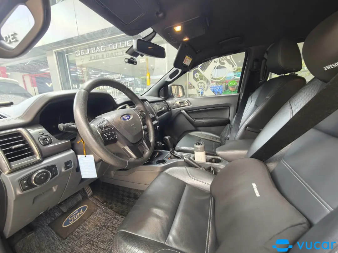 Ford Everest Titanium 2.2L 4x2 AT 2016 - Nội thất 4