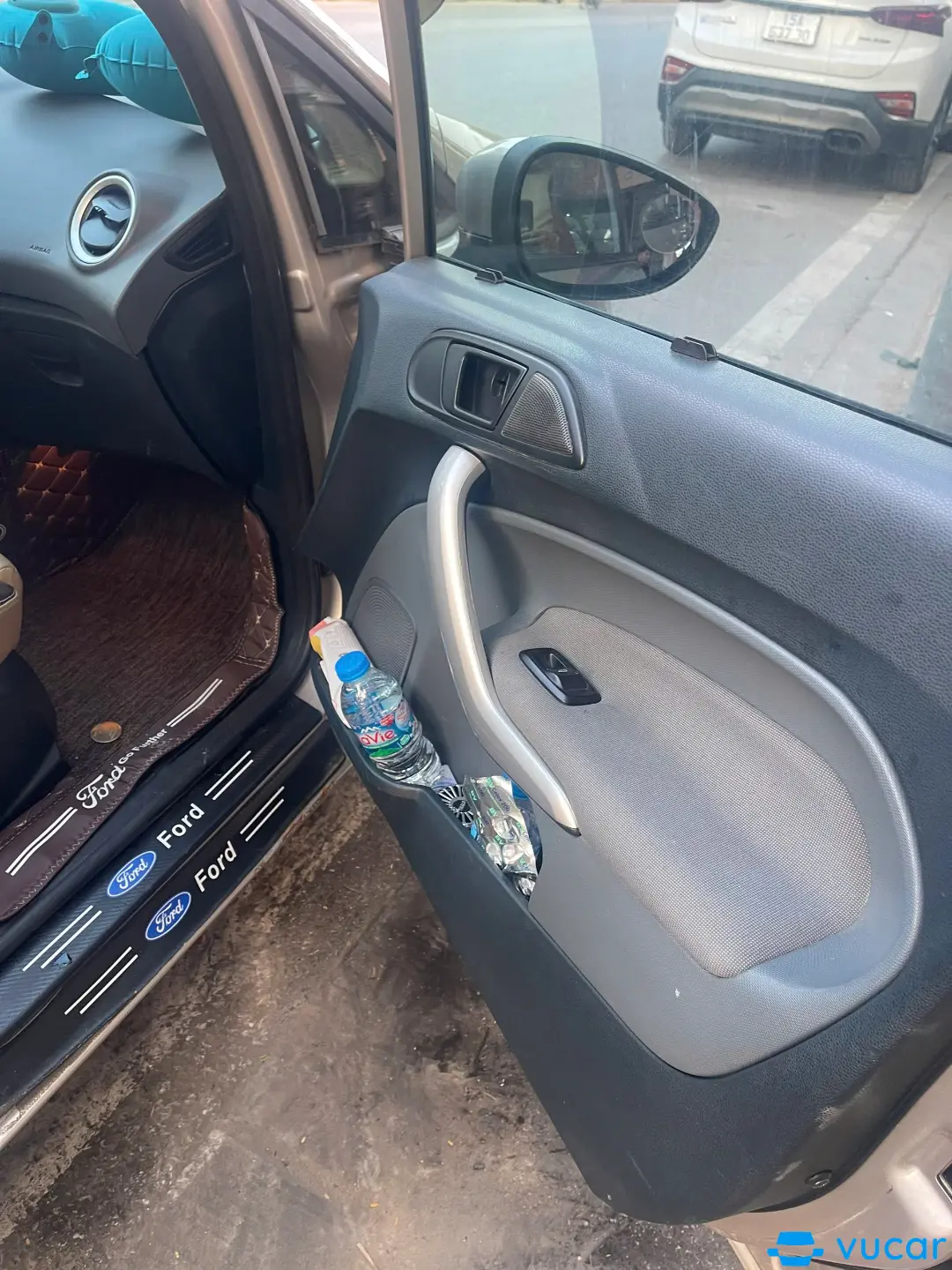 Ford fiestar 2012 - Nội thất 4