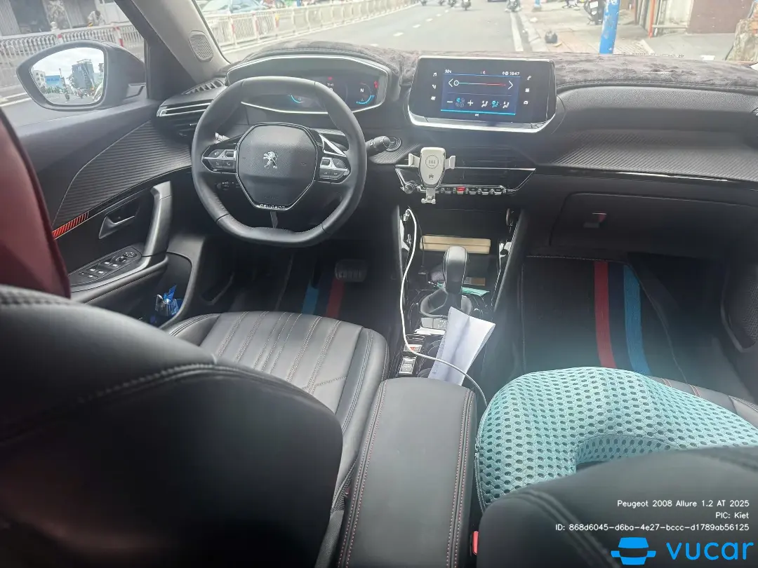 Peugeot 2008 Allure 1.2 AT 2025 - Nội thất 4
