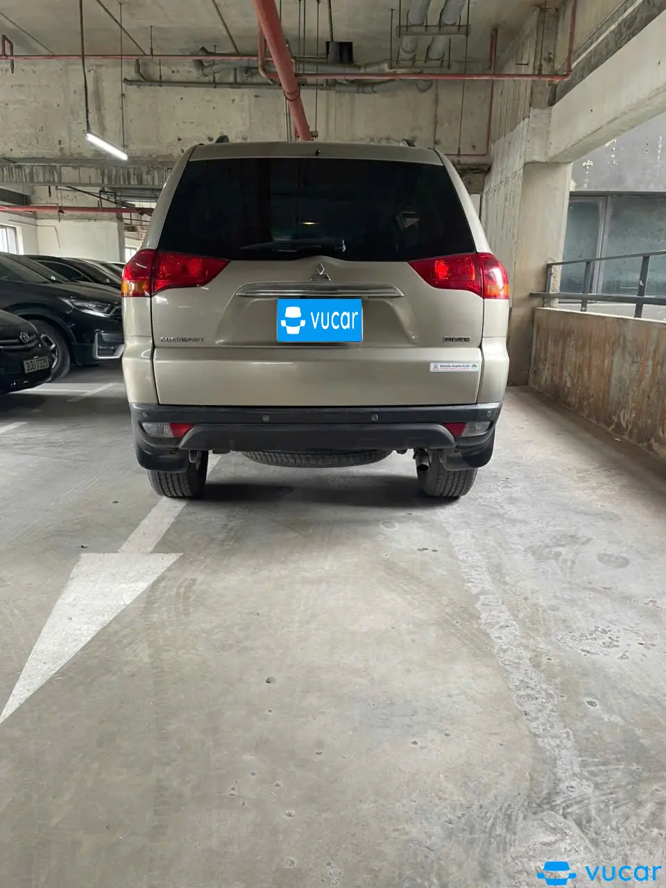 Mitsubishi Pajedo sport . 2012 - Ngoại thất 3