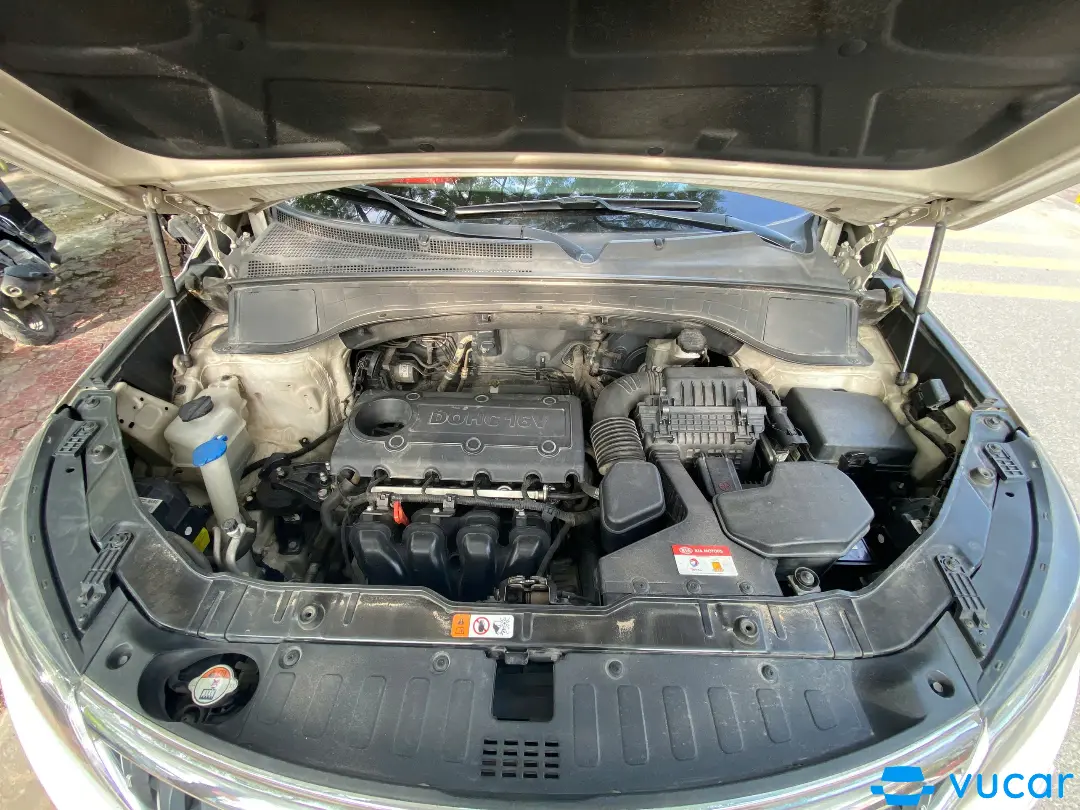Ford Everest Titanium 4x4 AT 2019 - Khoang động cơ 1