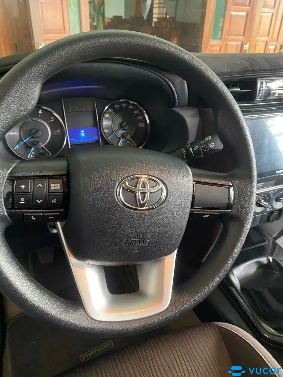 Toyota Fortuner 2.4G 4x2 AT 2020 - Nội thất 6
