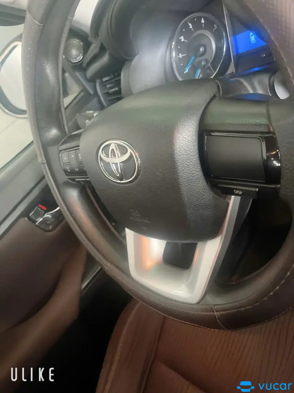 Toyota Fortuner 2.4G 4x2 AT 2020 - Nội thất 8