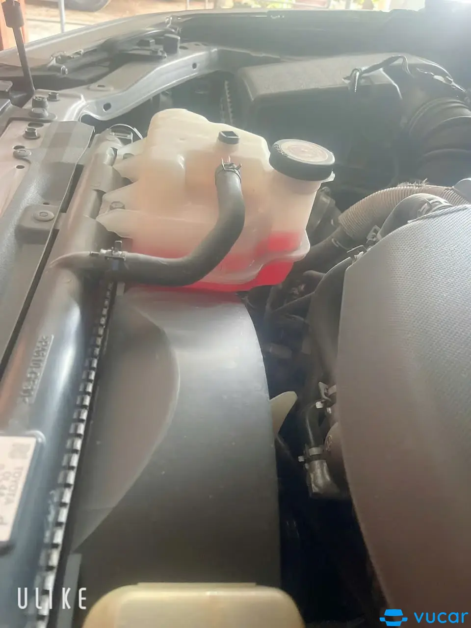 Toyota Fortuner 2.4G 4x2 AT 2020 - Nội thất 9