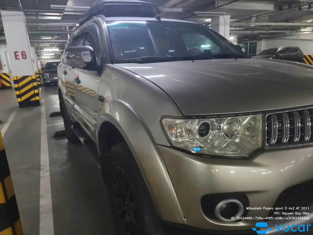 Mitsubishi Pajero sport D 4x2 AT 2011 - Ngoại thất 5