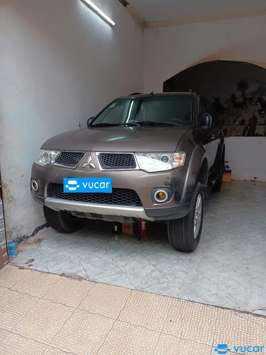 Mitsubishi Pajero Sport D 4x2 AT 2013 - Ngoại thất 27