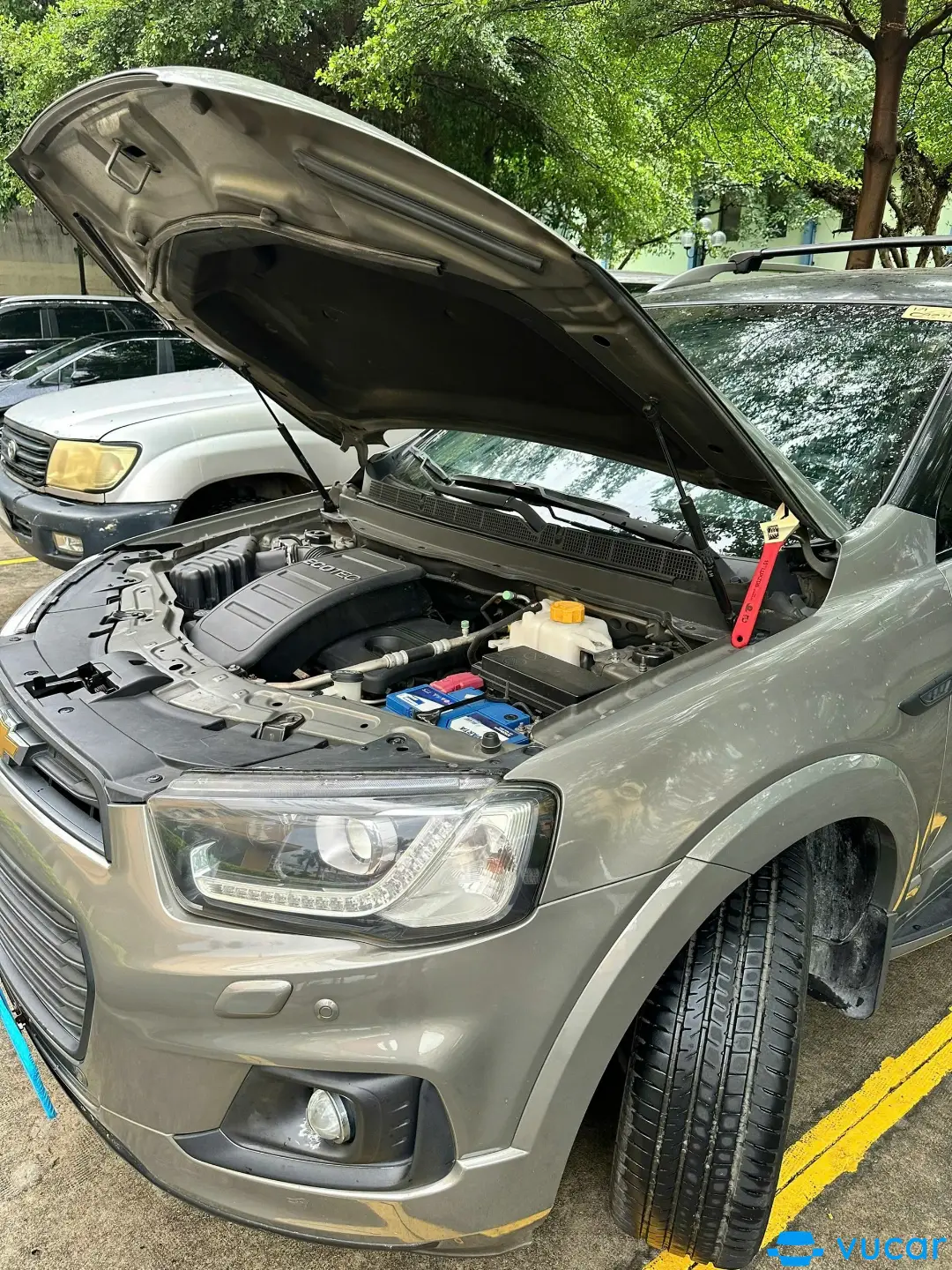Chevrolet Captiva 2016 LTZ 2.4 AT - Khoang động cơ 1