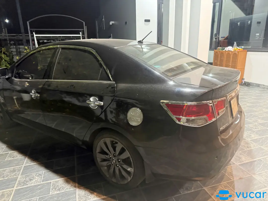 Kia Forte Số tự động 2011 - Ngoại thất 2