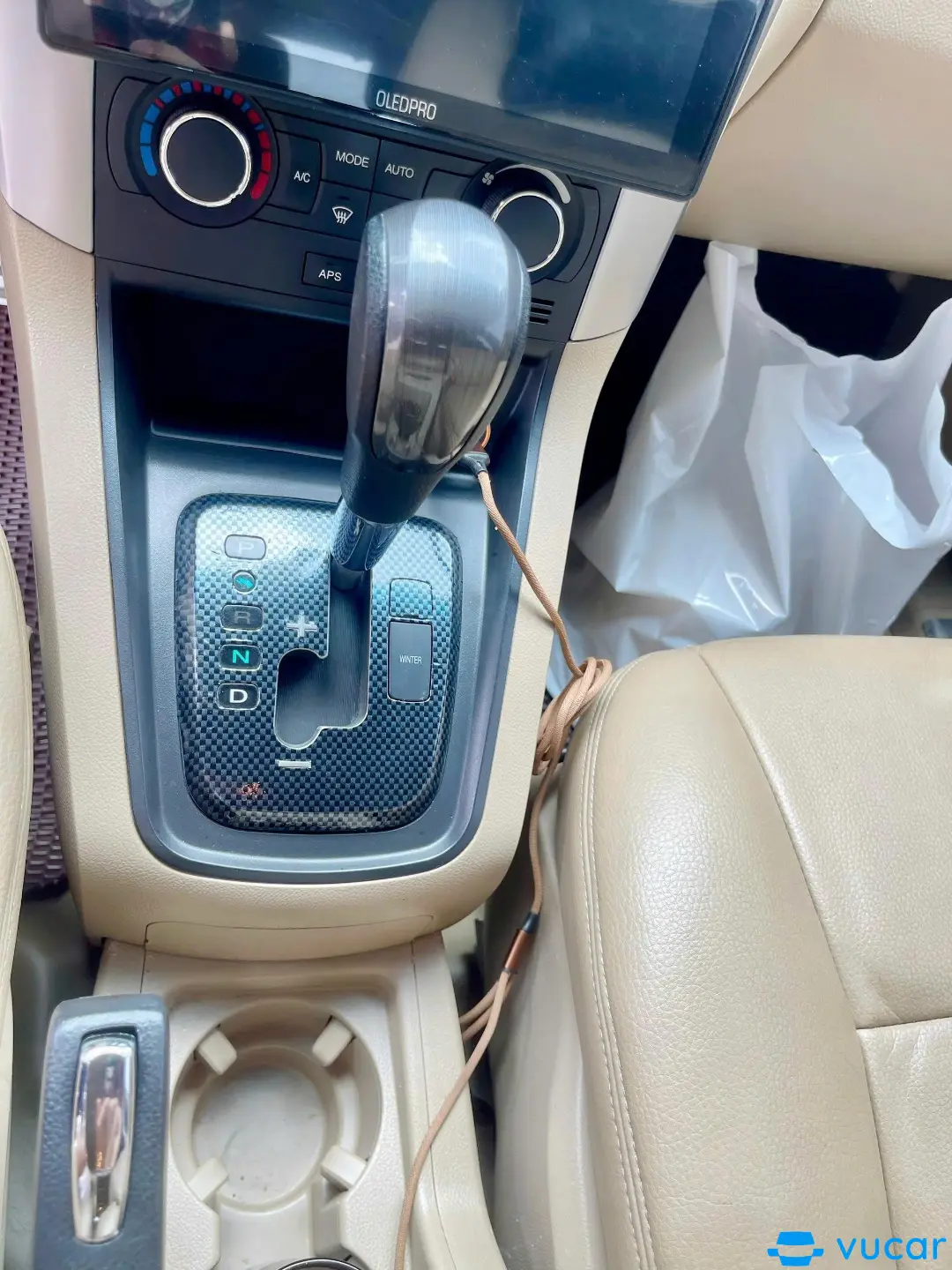 Chevrolet Captiva LTZ 2.4 AT 2011 - Nội thất 1