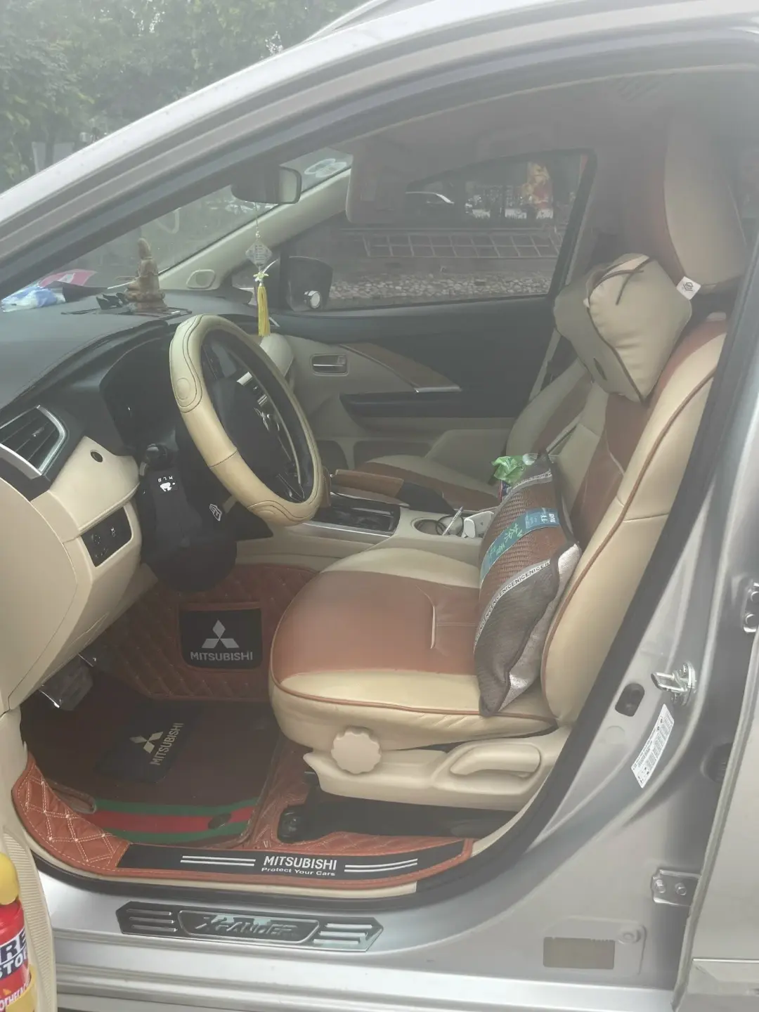 Mitsubishi Xpander 1.5 AT 2019 - Nội thất 5