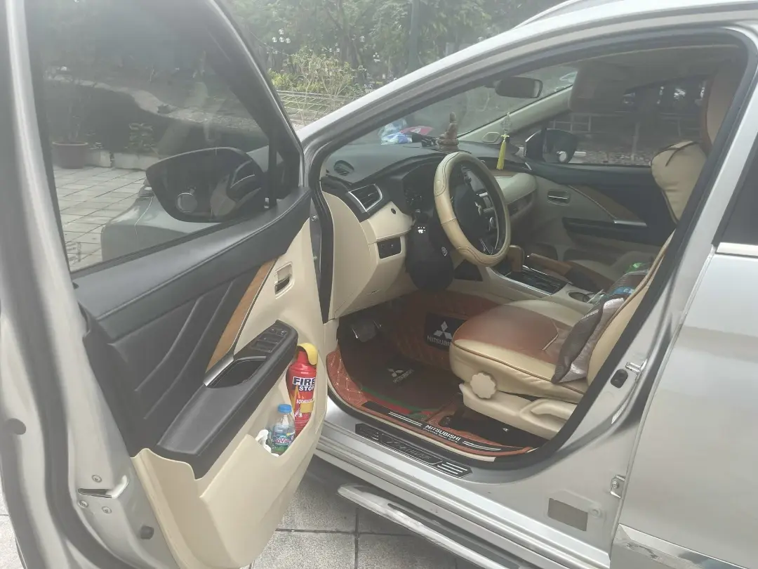Mitsubishi Xpander 1.5 AT 2019 - Nội thất 3