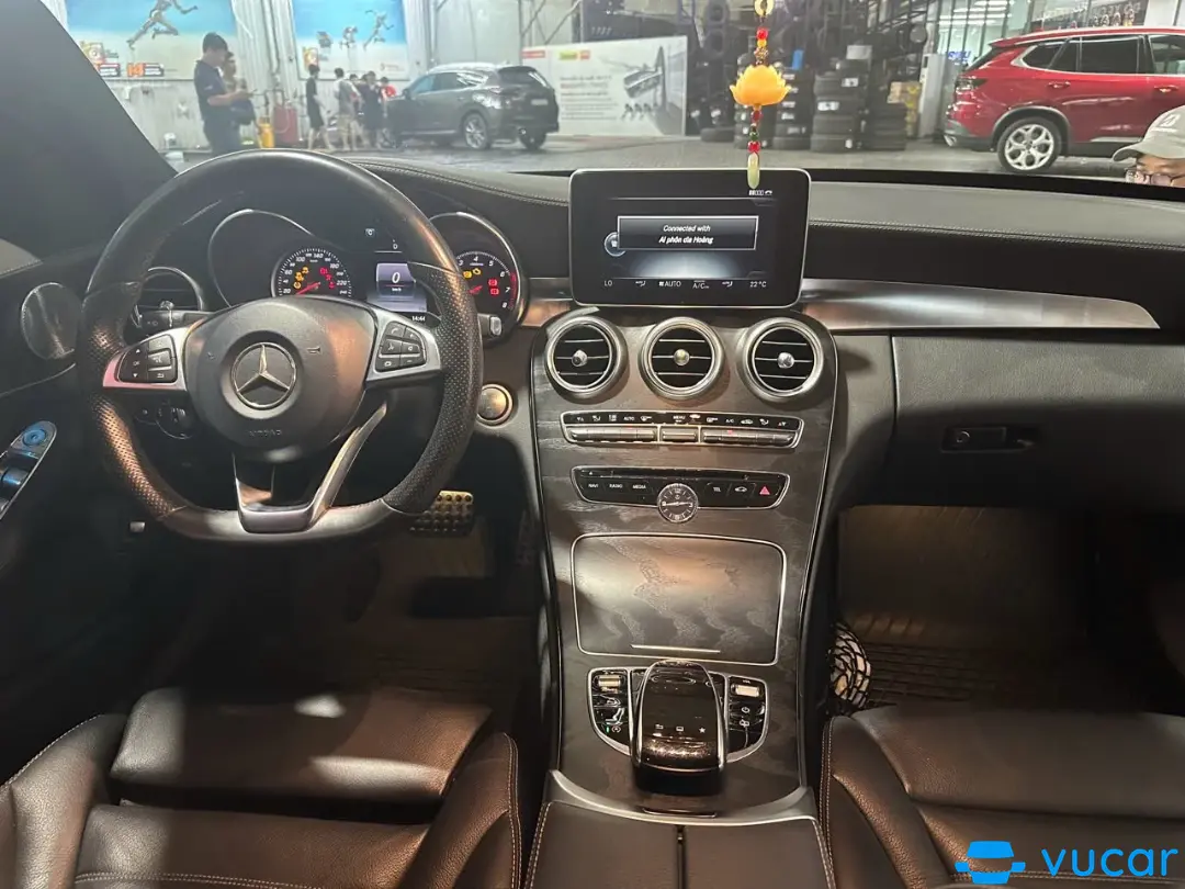 C250 amg merc 2015 trắng - Nội thất 2