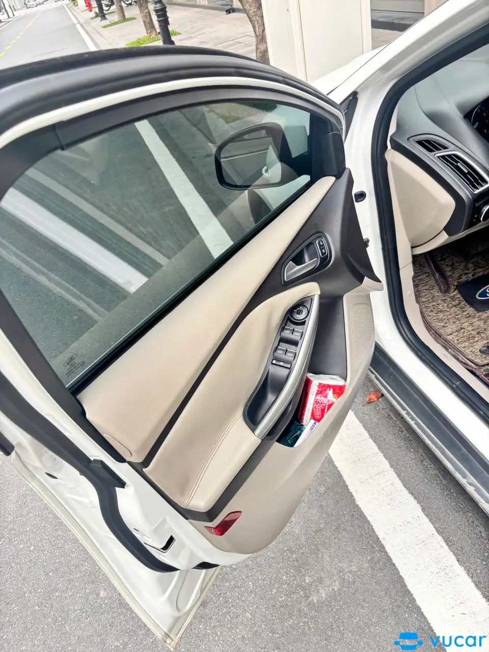 Ford Focus Titanium 1.5L 2016 - Nội thất 3