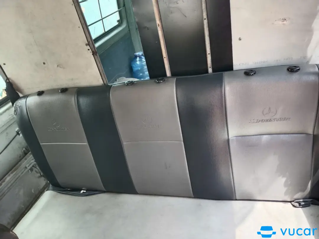 Xe tải Van 16 chỗ Mercedes sprinter  2005 - Nội thất 2