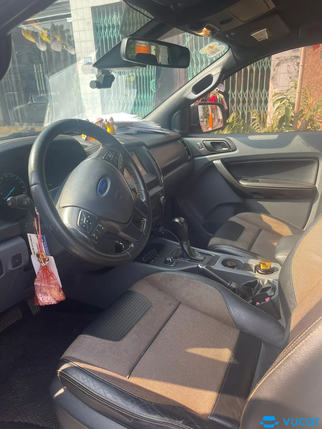 Ford Ranger Wildtrak 3.2 4x4 AT 2016 - Nội thất 3