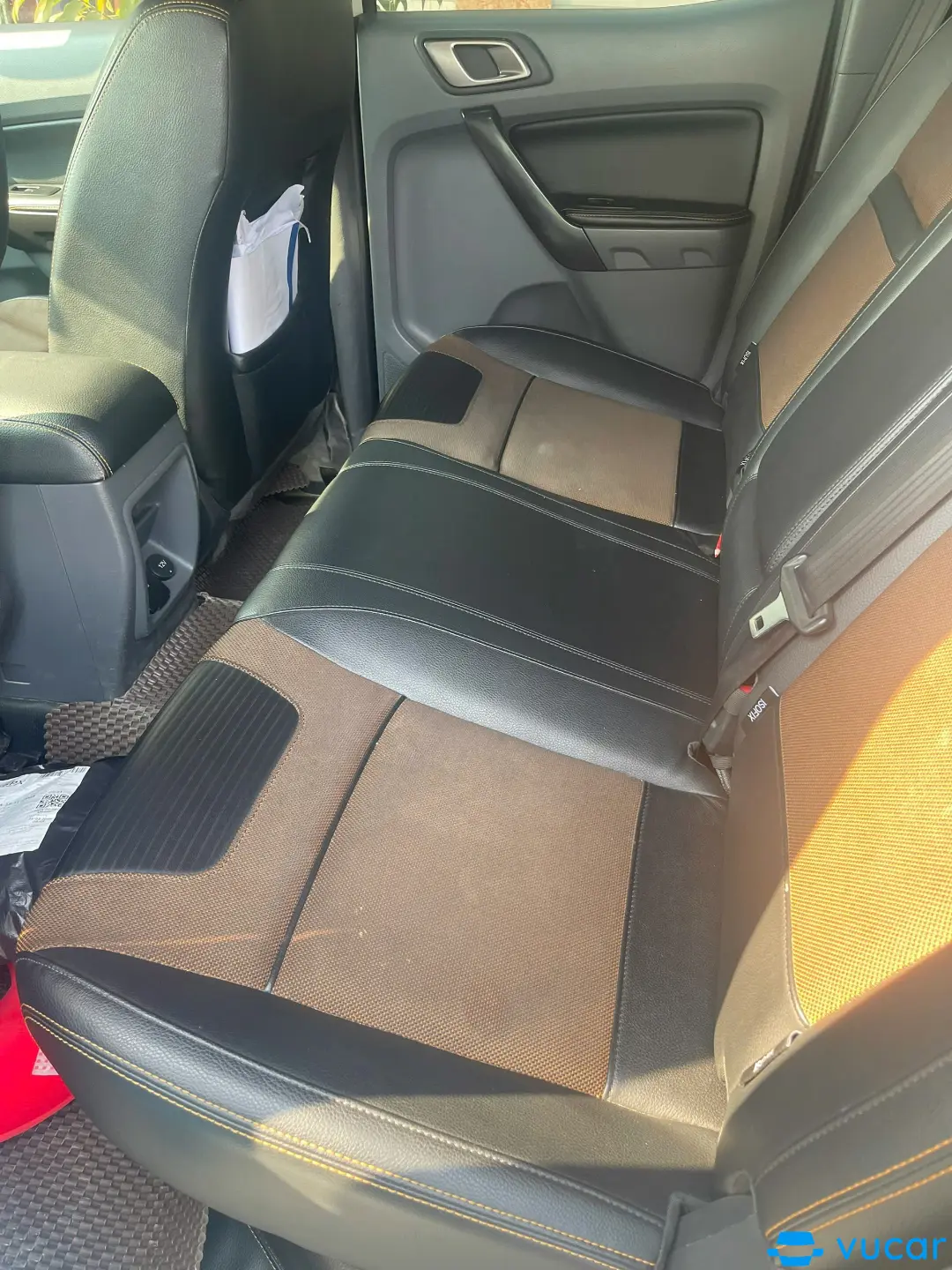 Ford Ranger Wildtrak 3.2 4x4 AT 2016 - Nội thất 2